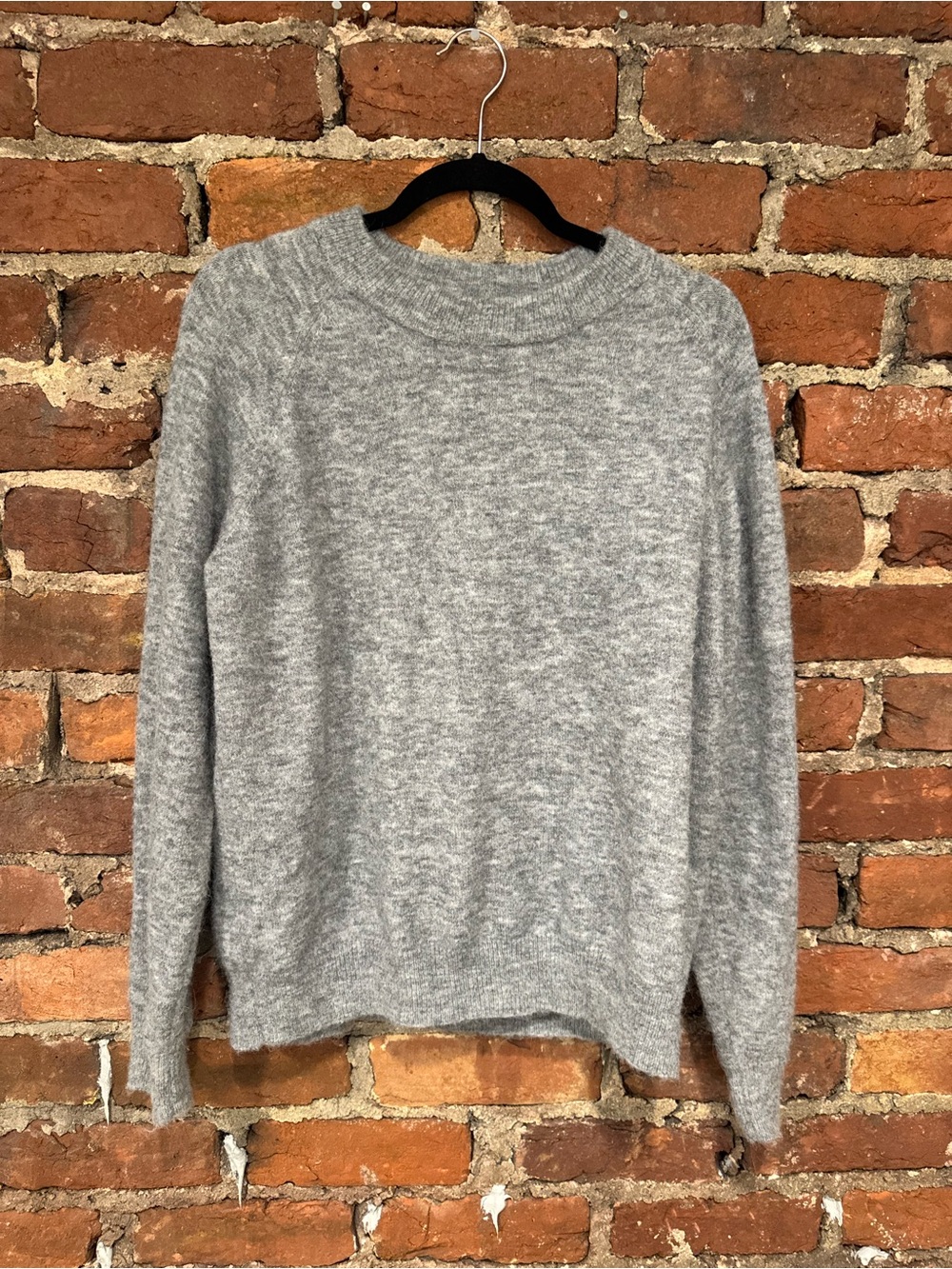 Zara Women’s Light Gray Mohair Crewneck Sweater (20% Wool / 19% Alpaca)